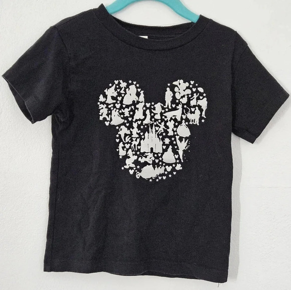 Short sleeve mickey mouse graphic with disney princess characters size 3t‎ - Picture 1 of 4
